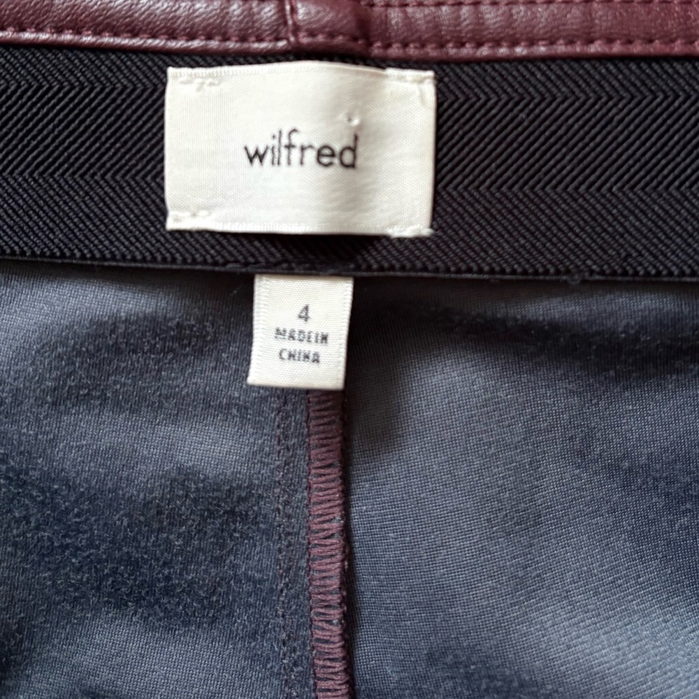 Aritzia Wilfred Roma Vegan Leather Oxblood Burgundy Flared Pants Sleek Size 4 - Picture 10 of 15
